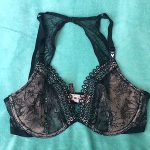 Victoria’s Secret very sexy lace bra